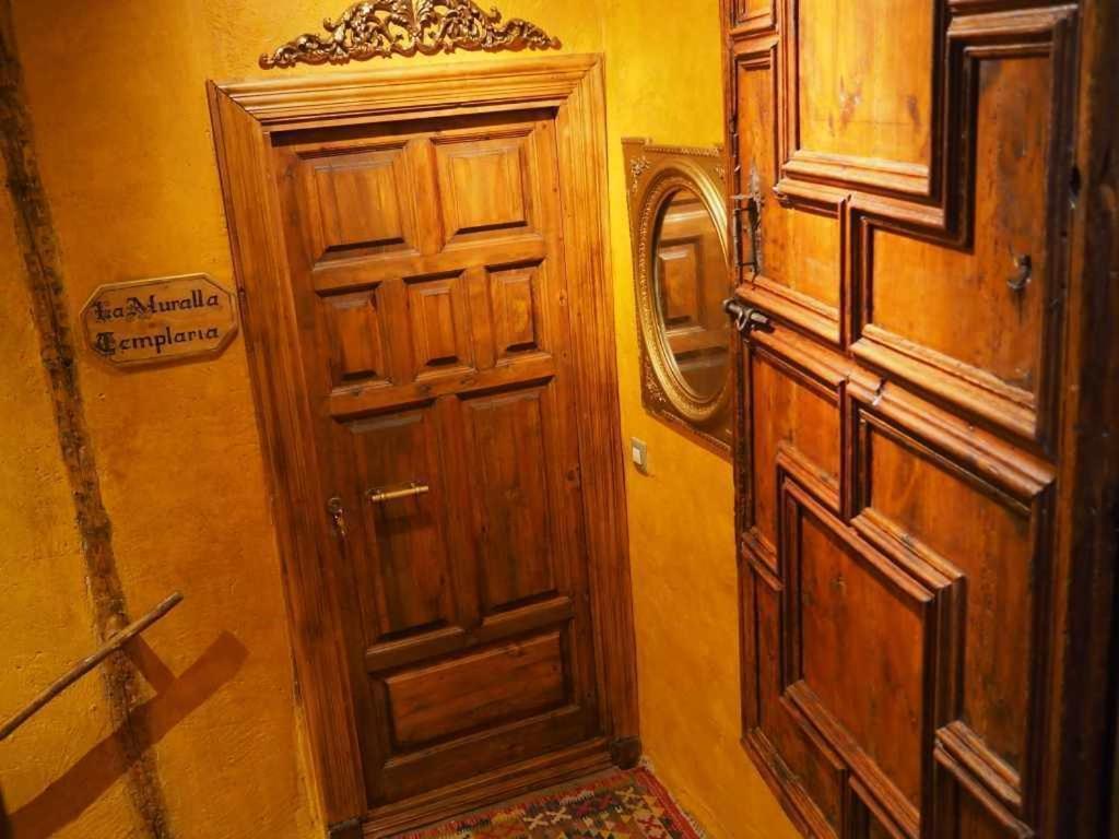 Las Moradas Del Temple Mirambel Szoba fotó